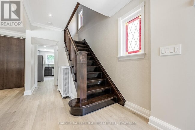 Photo du bâtiment - 1836 Bathurst St