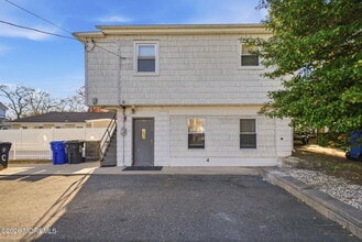 Building Photo - 11 Gladney Ave