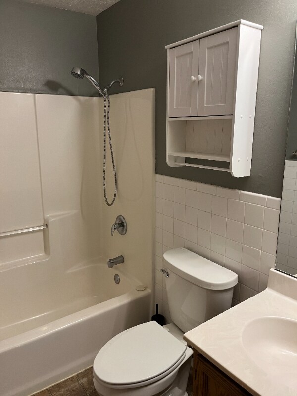 Building Photo - 5573 Tall Pines Pkwy