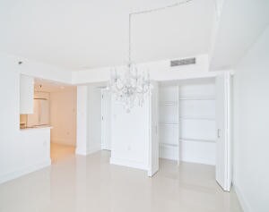 Foto del edificio - 20515 E Country Club Drive 942