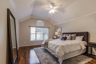 Building Photo - 1230 Sienna Hill Dr
