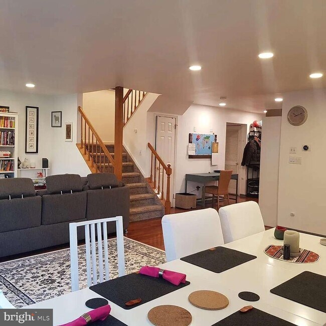 Foto del edificio - 15 Colebrook Ct