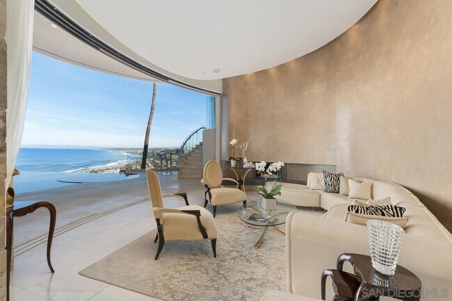 Foto del edificio - 7455 Hillside Dr