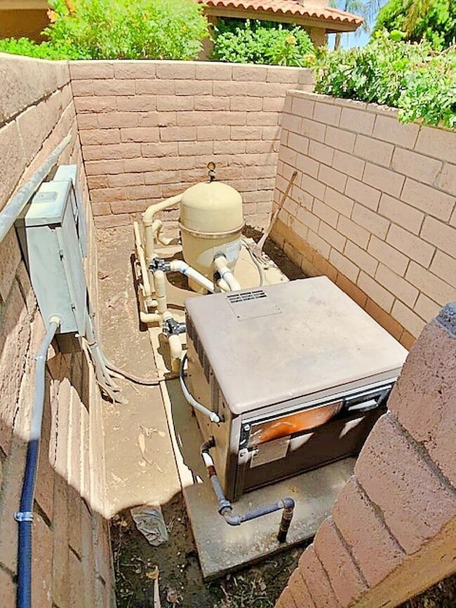 Building Photo - 78875 Aurora Way