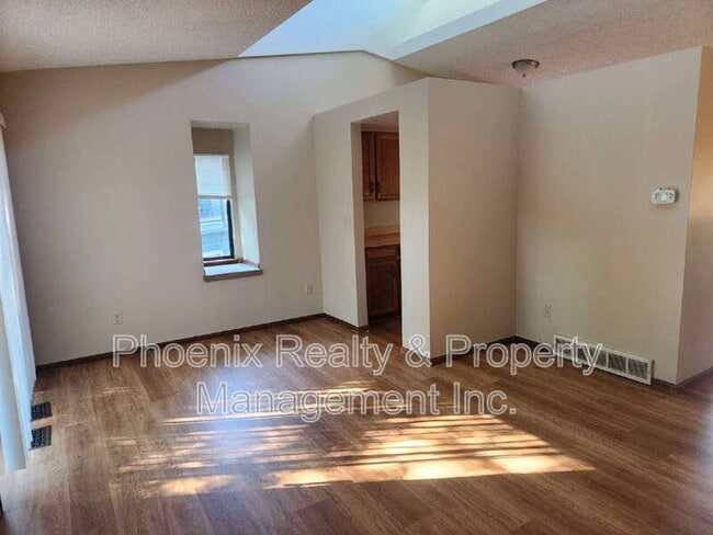 Photo - 146 Lois Dr House