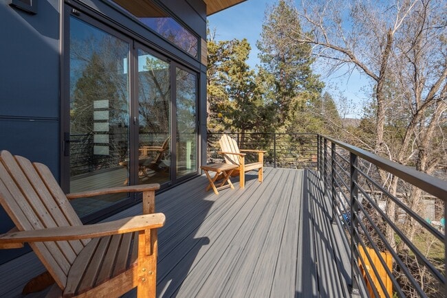 Foto del edificio - 919 NW Roanoke Ave