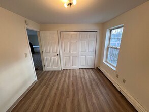 Building Photo - 34 Lafayette St