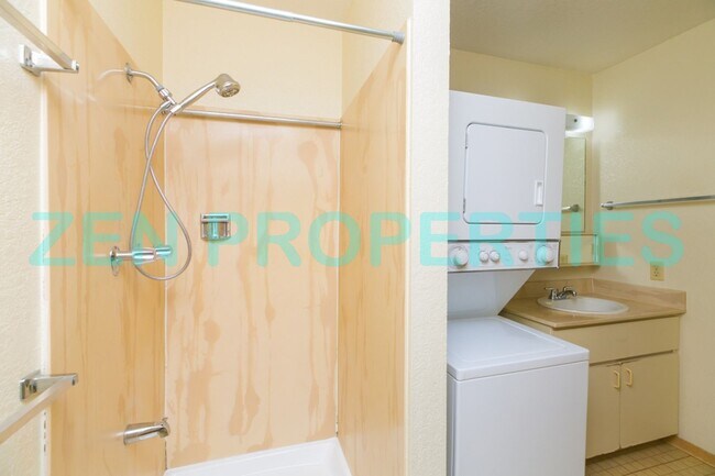 Building Photo - A studio for rent at Waipio Gentry (Ihona)