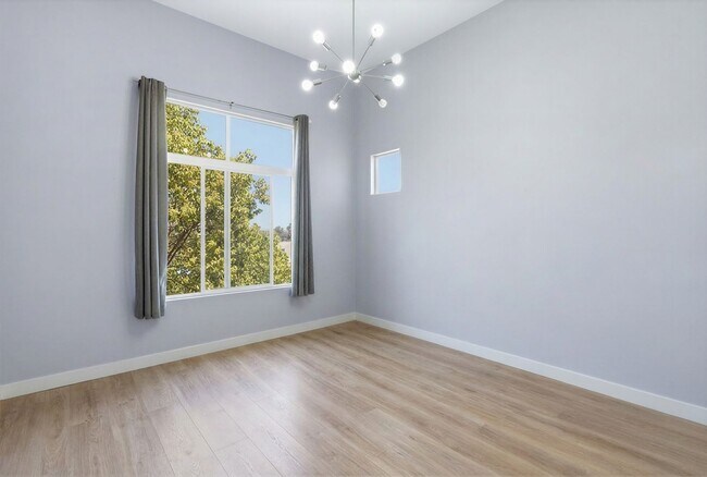 Foto del edificio - “The Jewel” at Regents La Jolla – Rare Top-Floor Corner Condo with Exceptional Privacy