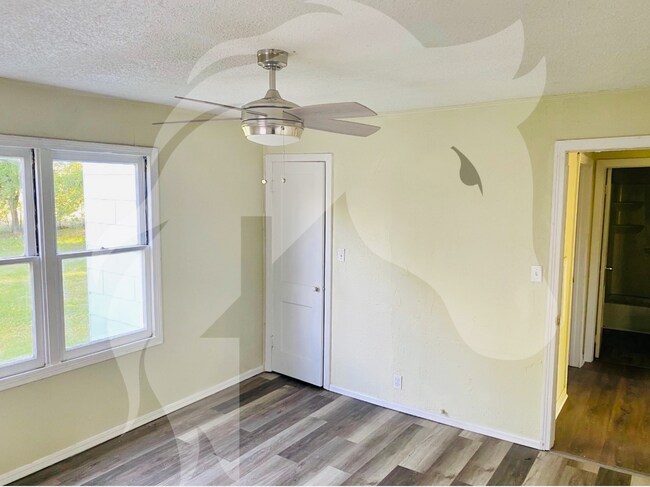 Foto del edificio - 208 E Ponca St