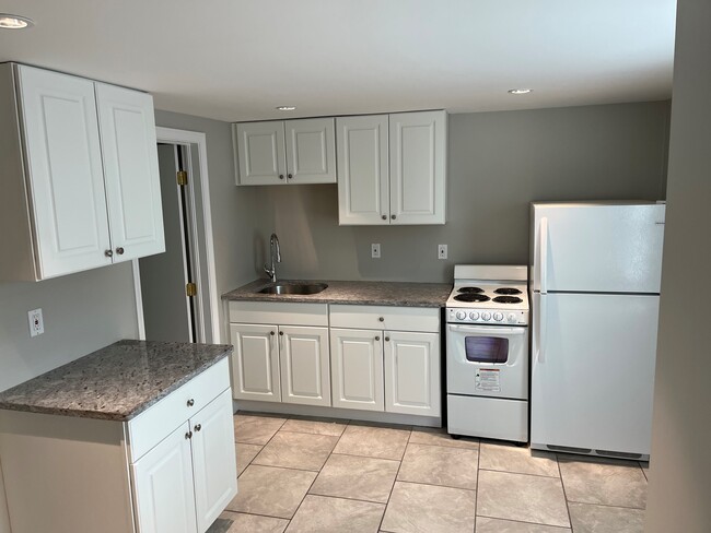 Granite Kitchen - 132 Main St