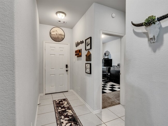 Building Photo - 8719 Willet St