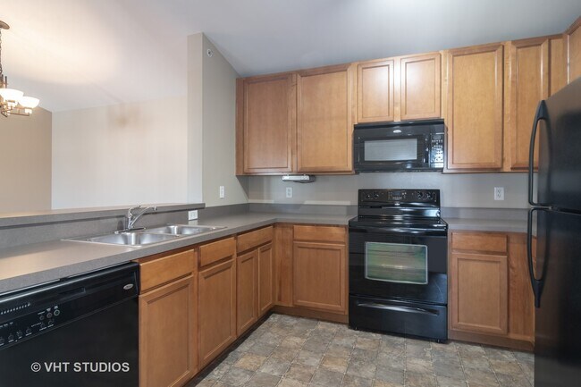 Building Photo - 236 Bertram Dr