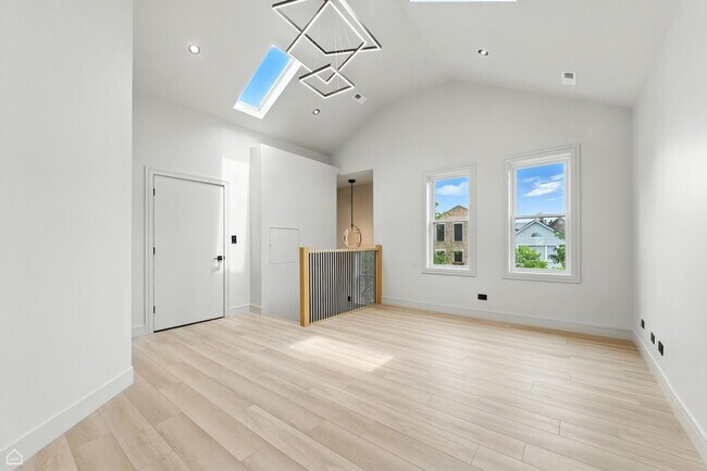 Foto del edificio - 1238 N Cleaver St