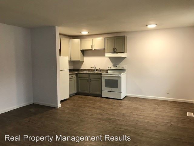 Foto principal - 619 Village Ln
