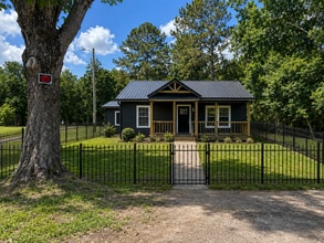 Building Photo - 813 W Cottonwood St
