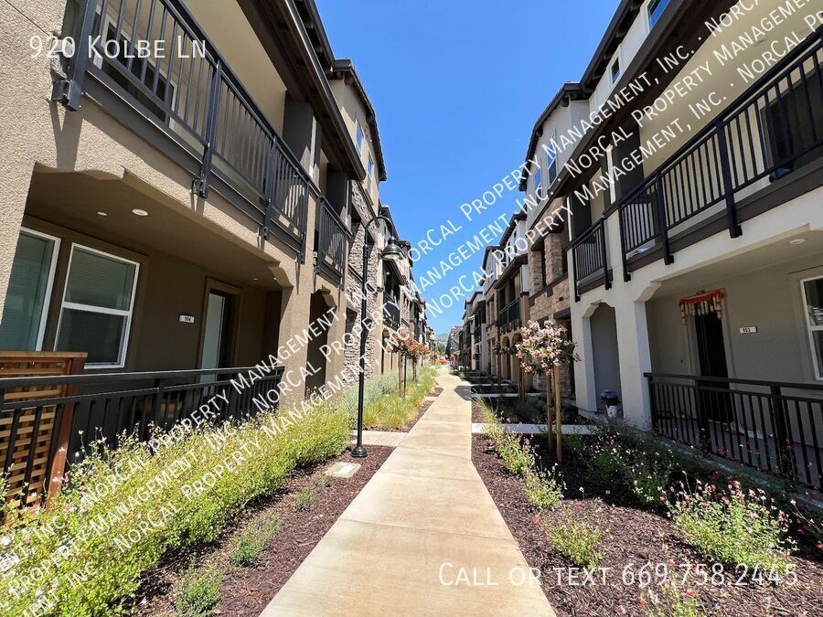 Foto principal - 920 Kolbe Ln