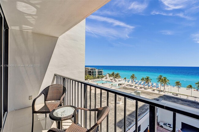 Foto del edificio - 2401 S Ocean Dr