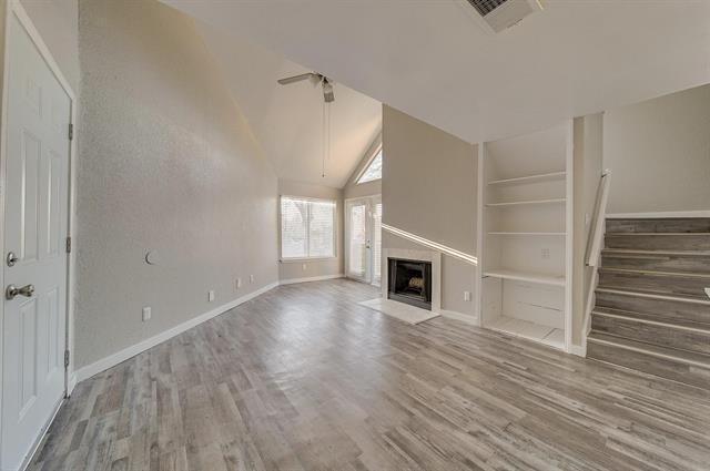 Foto del edificio - 9815 Walnut St
