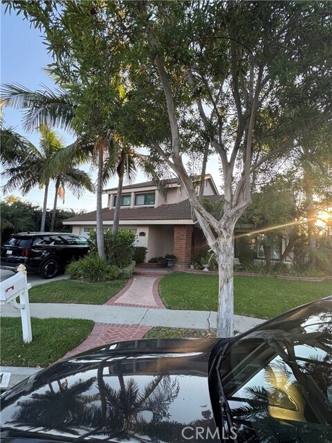 Foto principal - 19421 Hallmark Ln