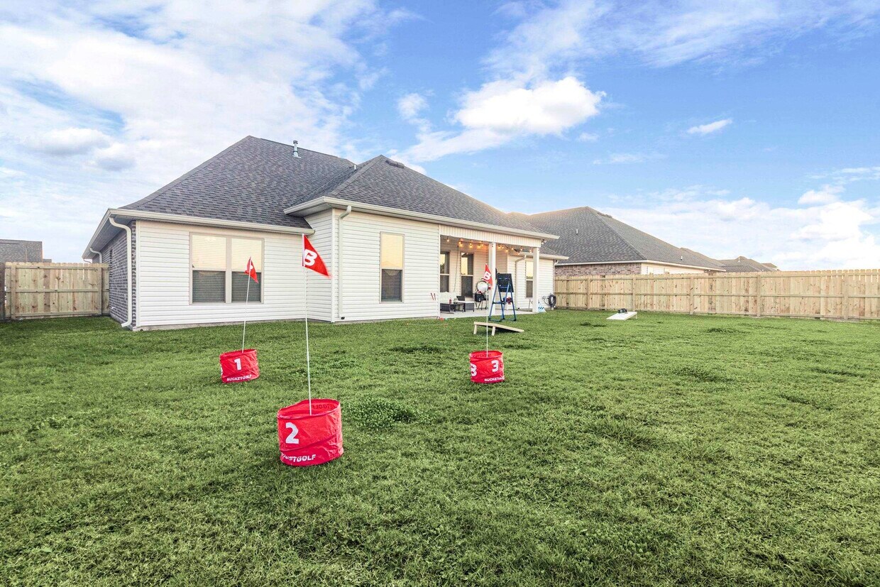 Primary Photo - 3313 Flatwood Dr