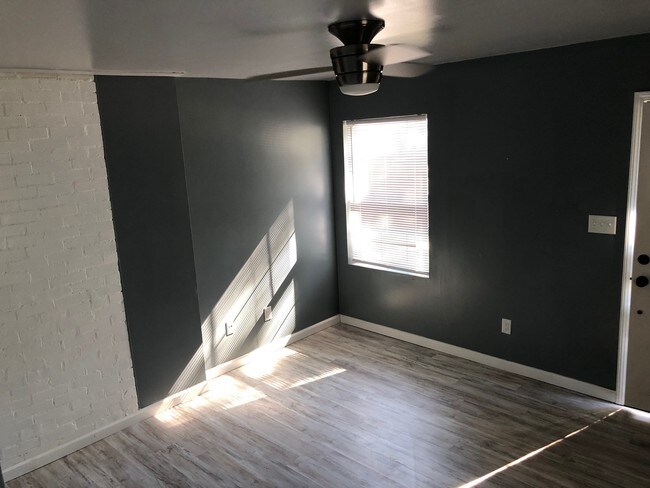 Building Photo - 1622 East Whittier Street
