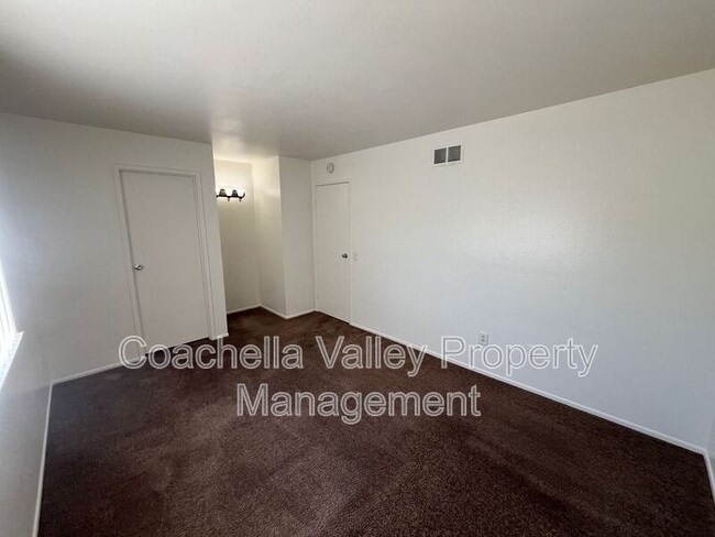 Foto del edificio - 72632 Raven Rd