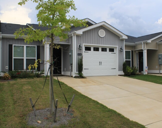 Building Photo - 8116 Bannock Cir