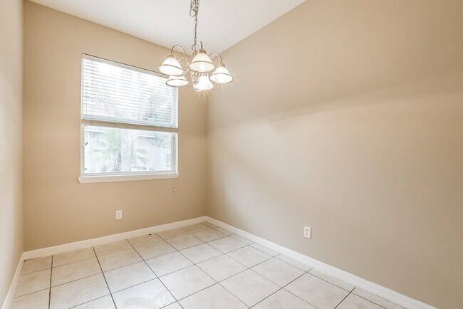 Building Photo - 1814 Madison Ivy Cir