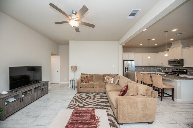 Foto del edificio - 1539 Rustling Creek Dr