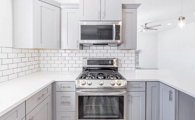 Foto del edificio - 3 bed 2.5 bath townhome in heart of Meridian