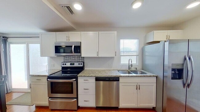 Foto del edificio - 3729 31st Ave S