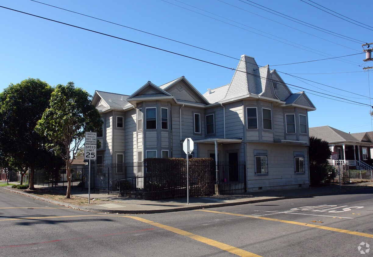 Primary Photo - 534 Ohio Ave