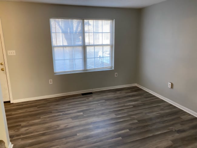 Building Photo - 204 Northwinds Dr