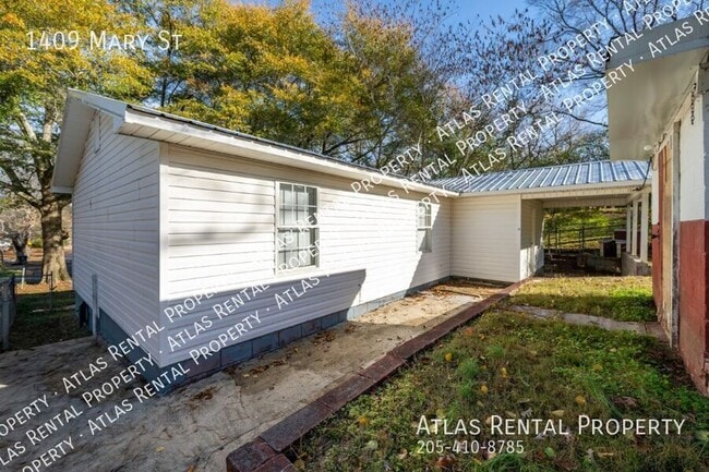 Building Photo - 1409 Mary St