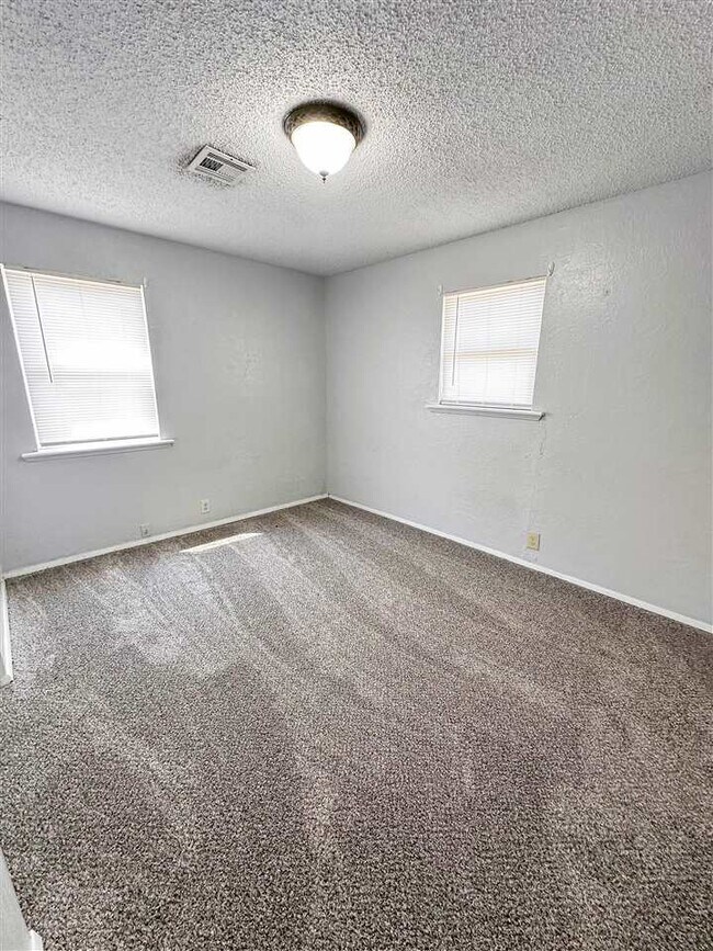 Foto del edificio - 106 Oak St