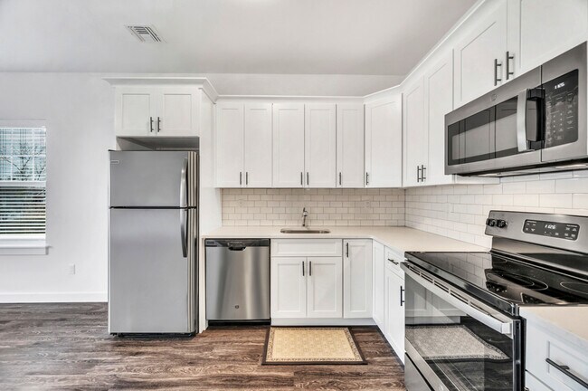 Foto del edificio - 140 S Clinton Ave