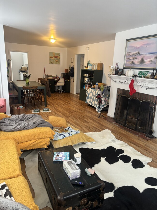 Building Photo - 201 S Prospect St