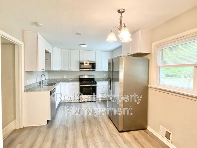 Foto del edificio - 5964 Lockamy Ln