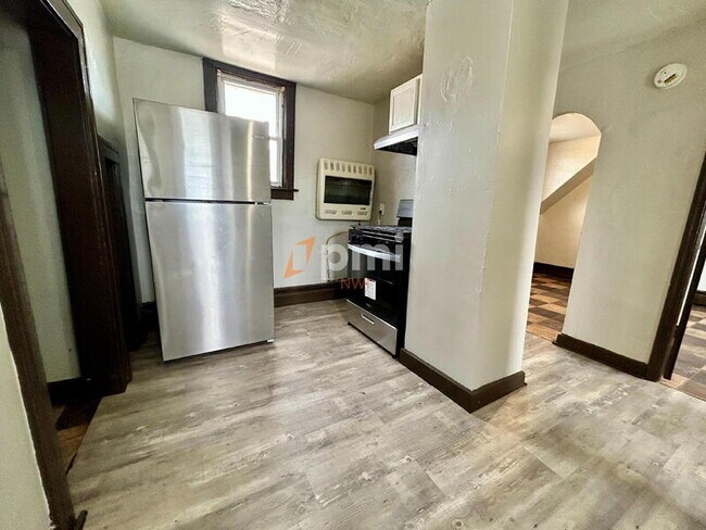 Foto del edificio - 4030 Pulaski St