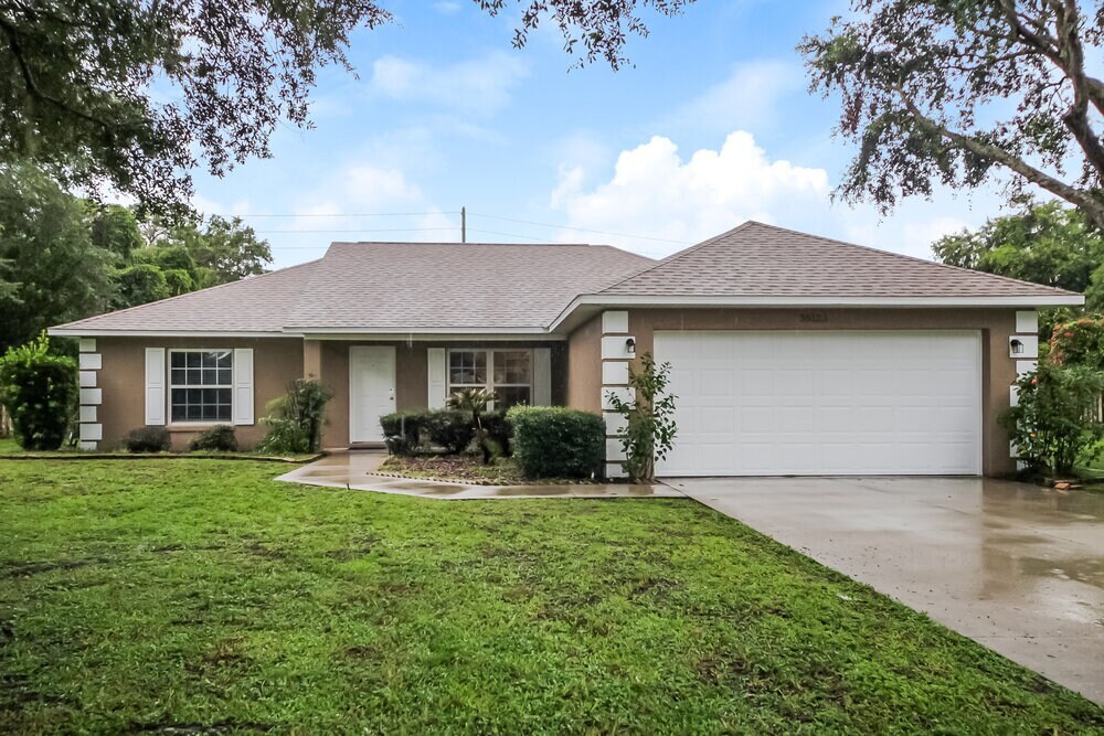 Primary Photo - 35123 Queens Way