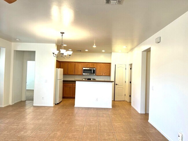 Foto del edificio - 1025 Estancia Drive