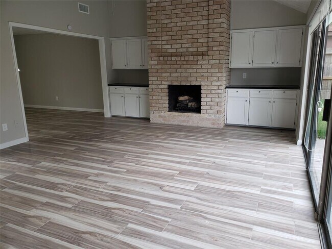 Foto del edificio - 9122 Chesney Downs Dr