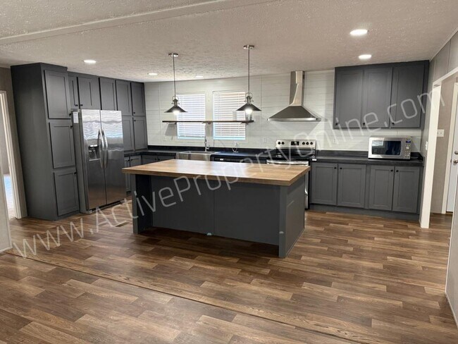 Foto del edificio - 202 Reed Clark Rd