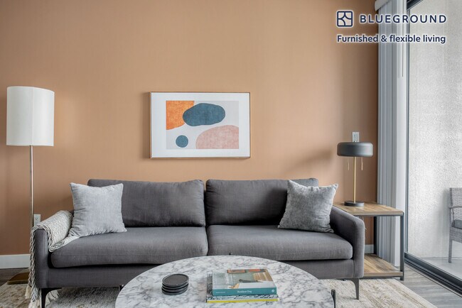 Building Photo - 5500 Klump Ave