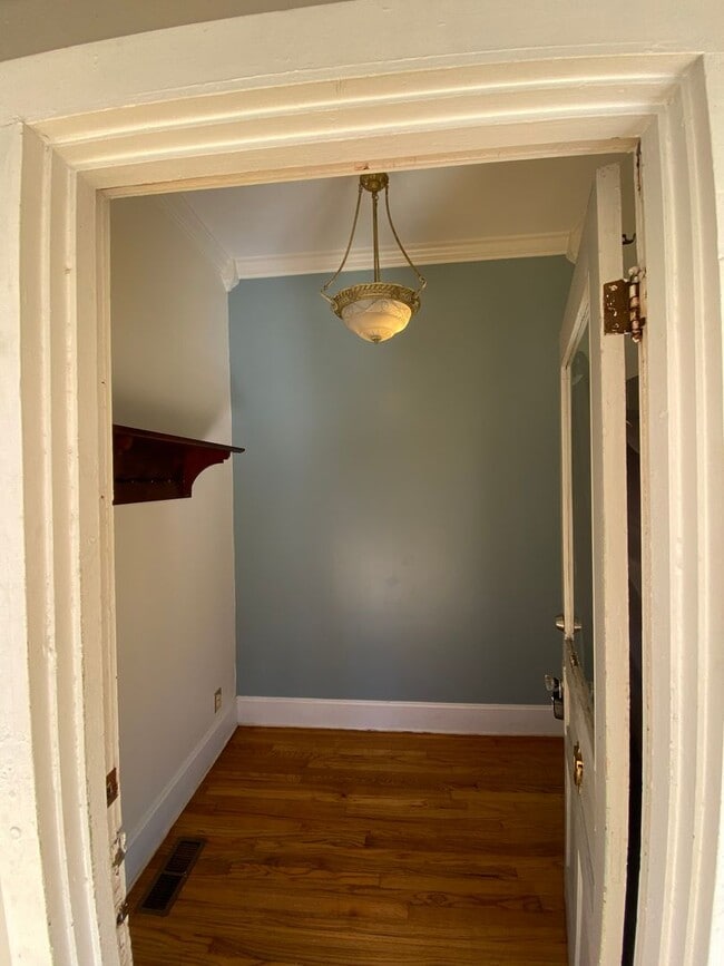 Photo - 111 Miller Ave (Maryville, TN) Apartment