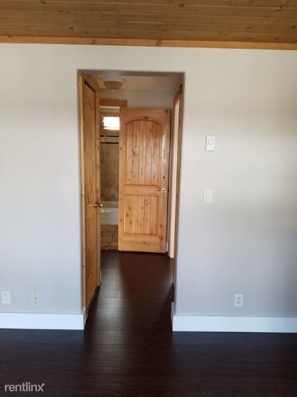 Foto del edificio - 750 Powderhorn Ln