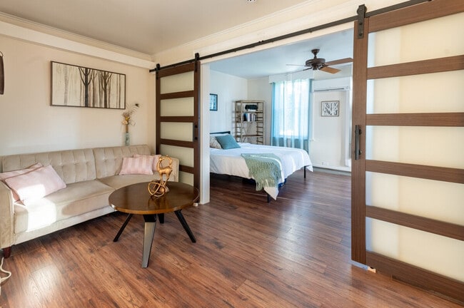 Building Photo - 241 N Rd