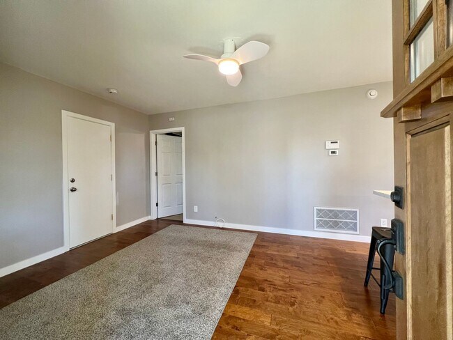 Foto del edificio - TENTATIVELY RENTED 2 Bedrooms, 1 Bathroom Charmer Near Downtown Napa