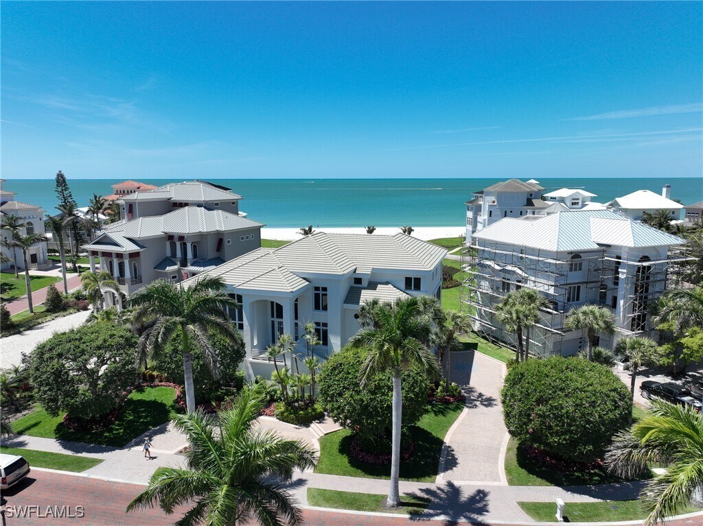 Foto principal - 235 Barefoot Beach Blvd
